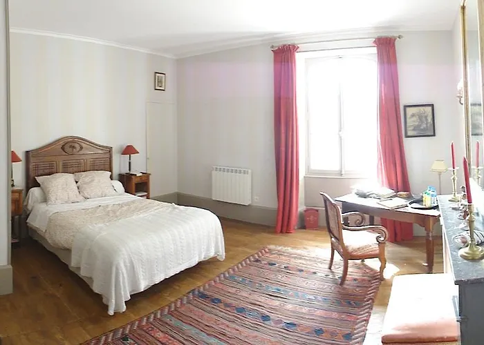 Bed & Breakfast La Demeure Clar 3*