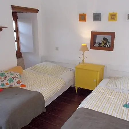 Bed & Breakfast La Demeure Clar 3*