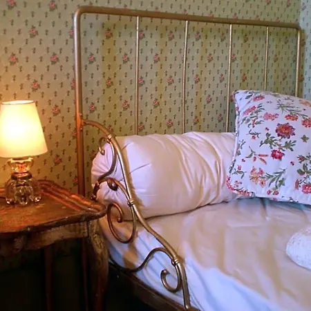 La Demeure Clar Bed & Breakfast